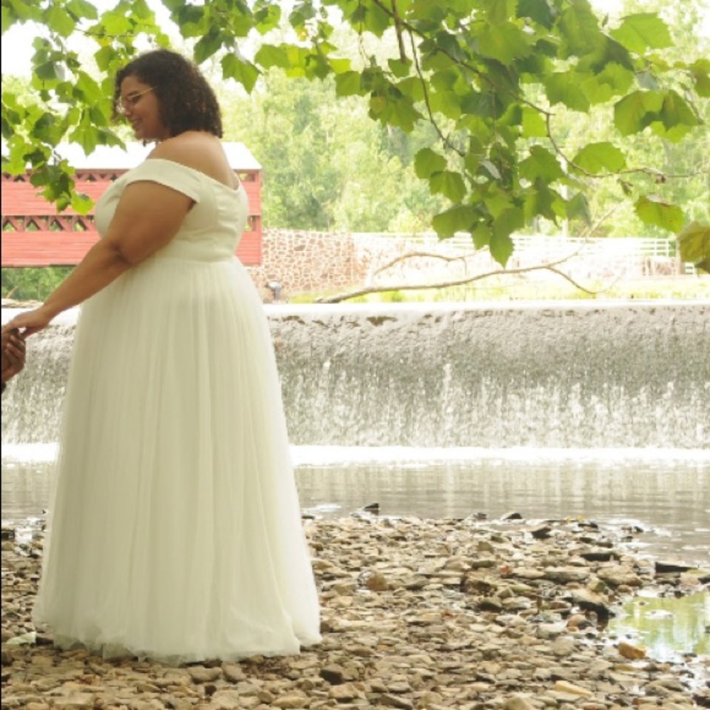 Torrid off the shoulder tulle grown